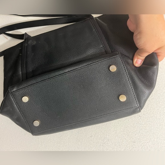 Michael Kors Elegant Black Tote - Picture 5 of 5